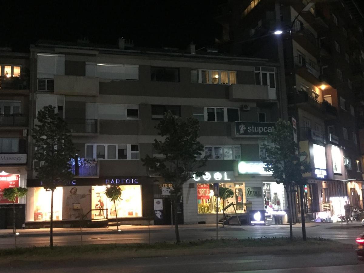 פרישטינה Central Apartment מראה חיצוני תמונה